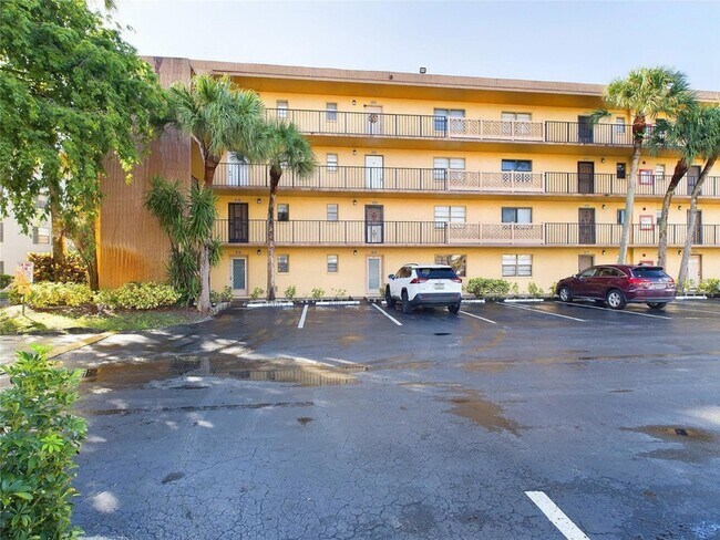 Foto del edificio - 9370 SW 8th St