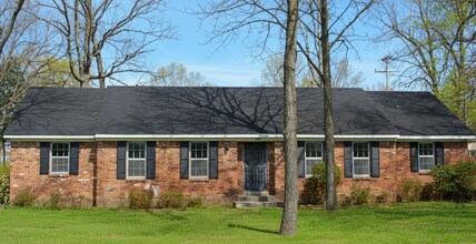 Building Photo - 4762 Quintell Ave