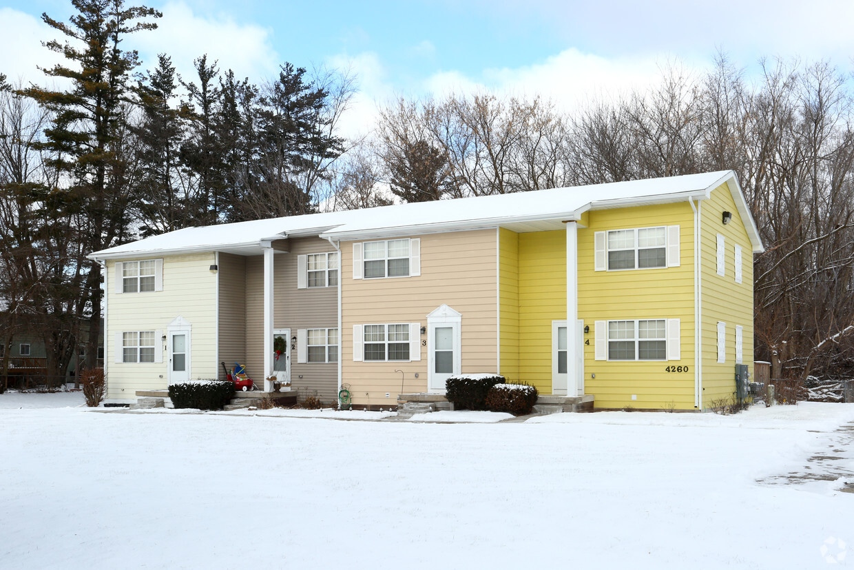 Primary Photo - Bond Street Townhomes