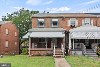 Building Photo - 2216 Good Hope Ct SE