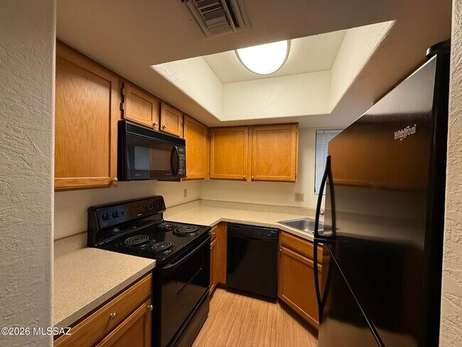 Foto del edificio - 5800 N Kolb Rd