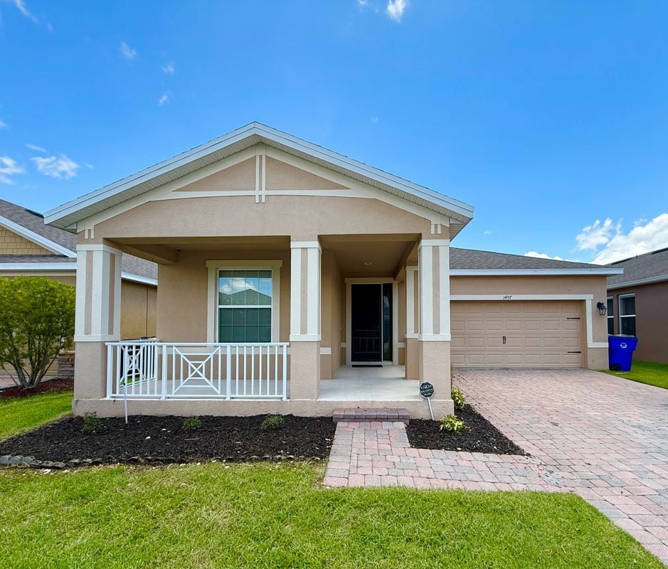 Primary Photo - 1497 Softshell St