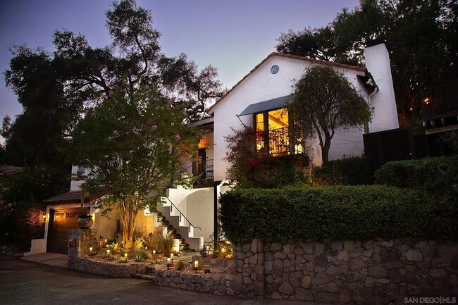 Building Photo - 2925 Graceland Way Building Photo - 2925 Graceland Way