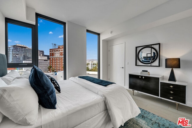 Foto del edificio - 2801 Sunset Pl