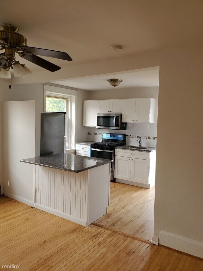 2 br, 1 bath 4plex 8 W Benedict Ave Condo for Rent in Havertown, PA