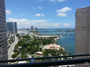 Building Photo - 325 S Biscayne Blvd