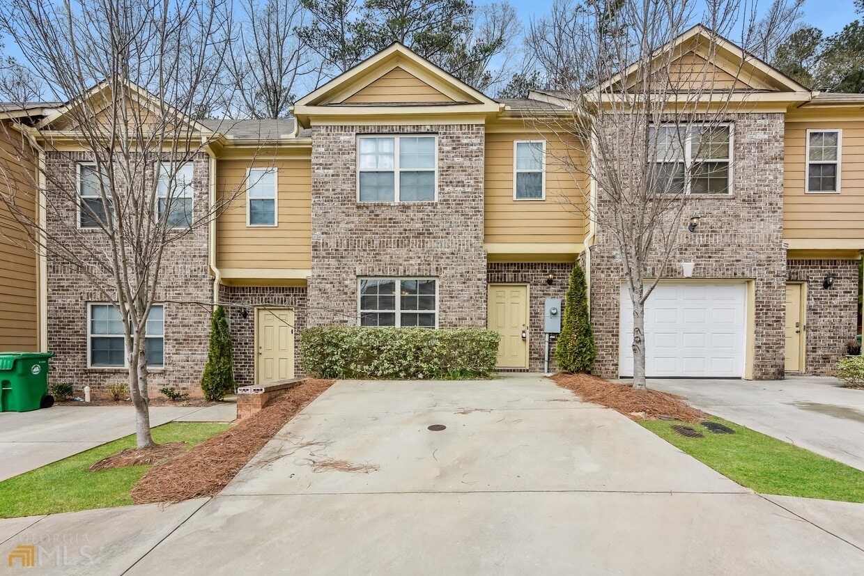 3013 Bonnes Dr, Stonecrest, GA 30038 Townhome Rentals in Stonecrest