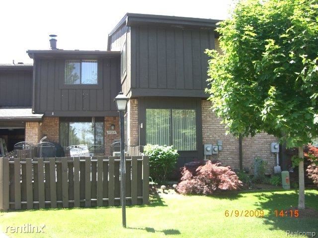 Building Photo - 37319 Golfview Dr