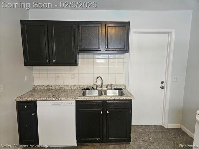 Foto del edificio - 9332 Lamont St