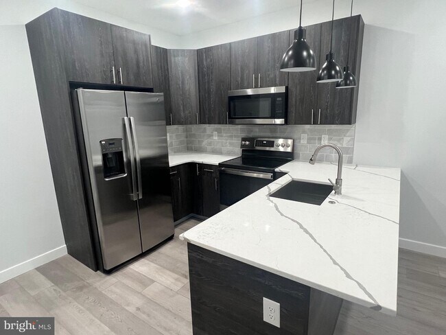 Foto del edificio - 2224 N Franklin St