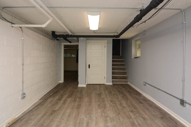 Foto del edificio - 5534 N Artesian Ave