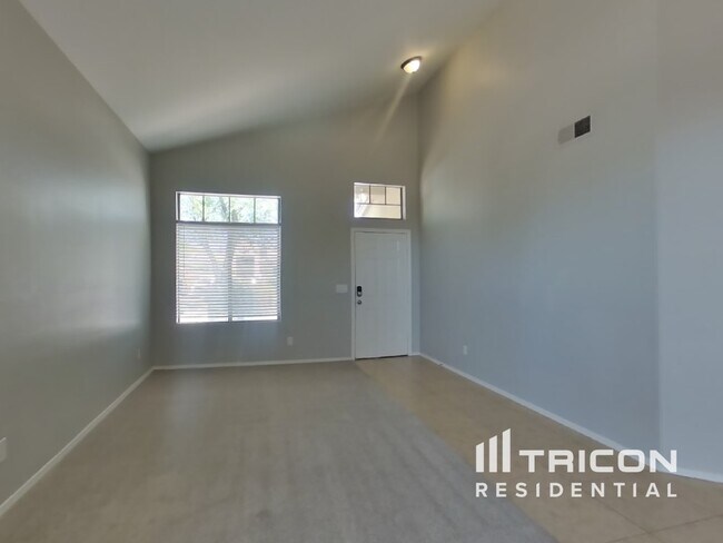 Foto del edificio - 17679 N Avelino Dr