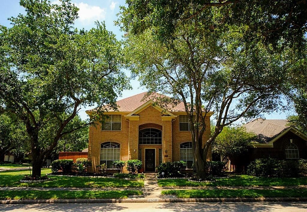 Primary Photo - 14218 Swallowfield Dr