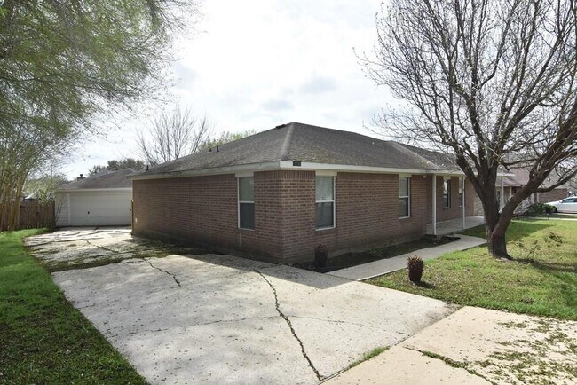 Foto del edificio - 12745 Lake Conroe Hills Dr