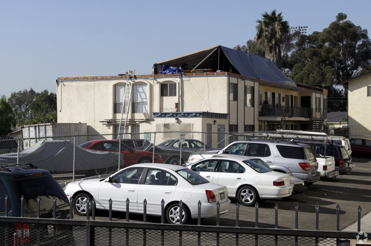 Building Photo - 49th Street Apartments