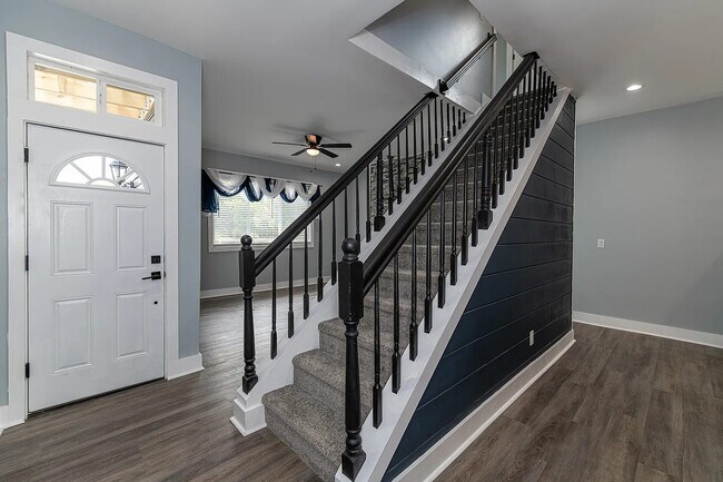 Building Photo - 1714 Brewster Ave