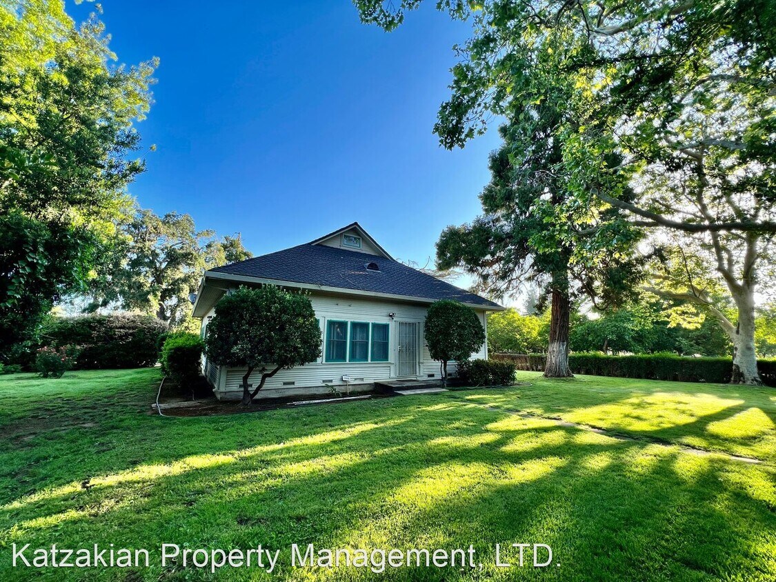 Primary Photo - 3 br, 2 bath House - 13625 E Eight Mile Rd