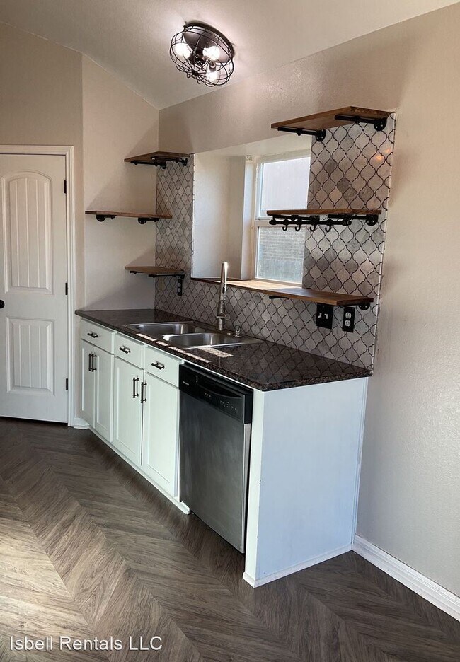 Building Photo - 4 br, 2 bath House - 102 W Libra Drive