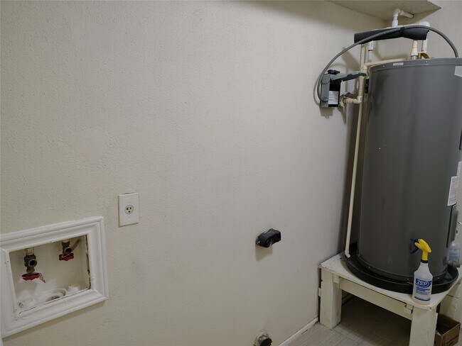 Foto del edificio - 12714 Palm Desert Ln