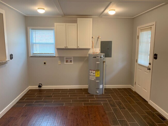 Building Photo - 1145 Shannon Way