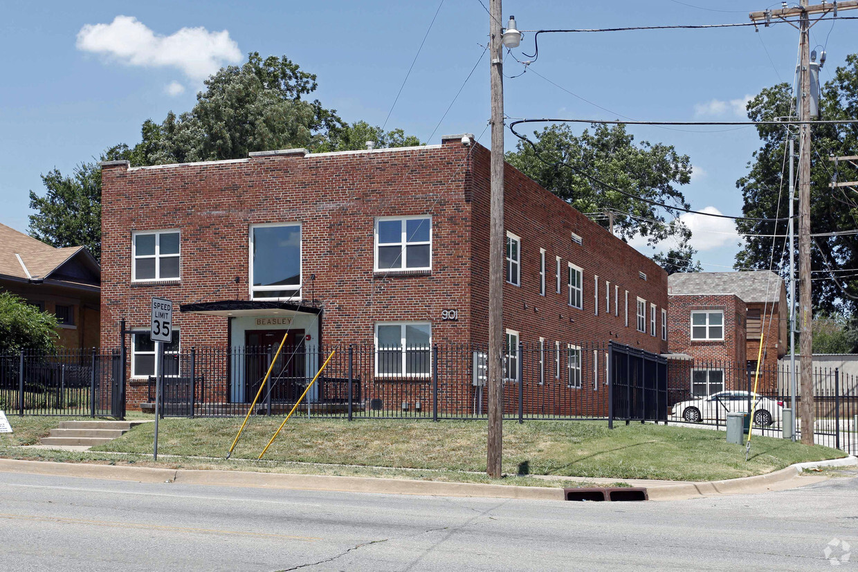 Building Photo - Beasley at Midtown