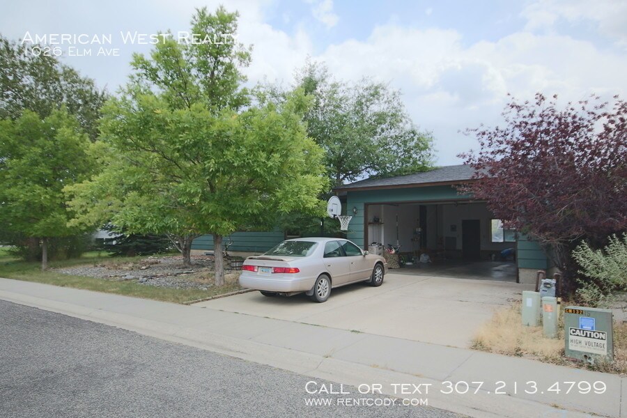 Large 3bed/2bath House Rental in Cody, WY