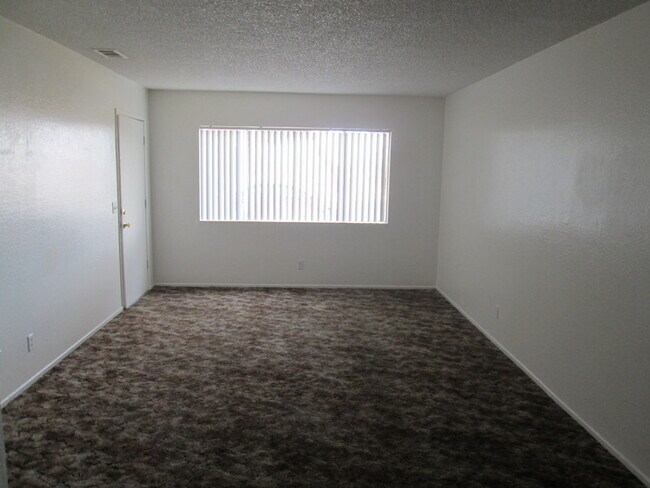 Foto del edificio - 1340 Deseret Ave