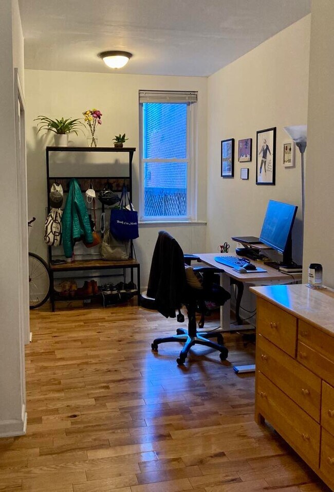 Adjacent to the main bedroom area - 2731 Brown St
