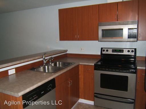 Building Photo - 8745 Greenwood Ave N