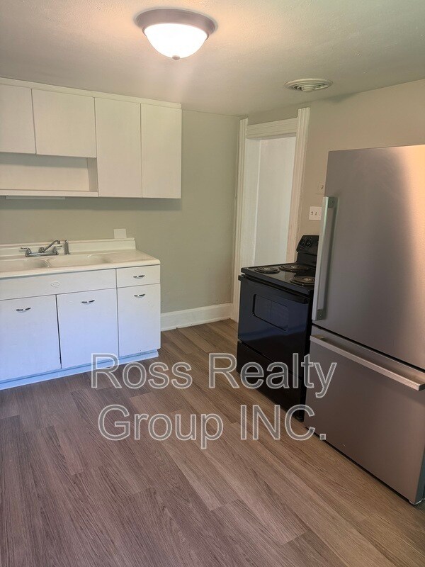 Foto del edificio - 1418 Colburn St