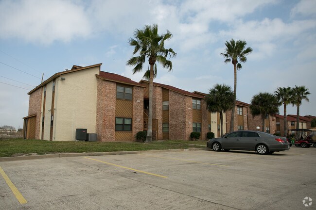 Foto del edificio - 230 Cut Off Rd