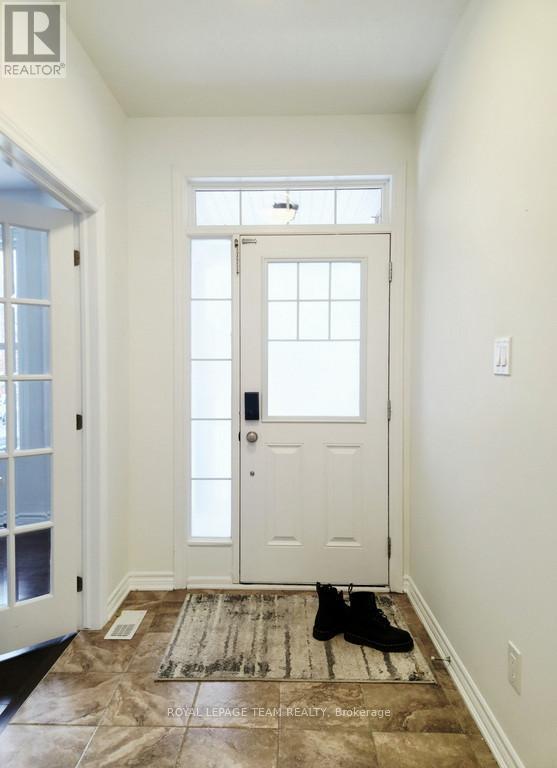 Photo du bâtiment - 113 Lily Pond St