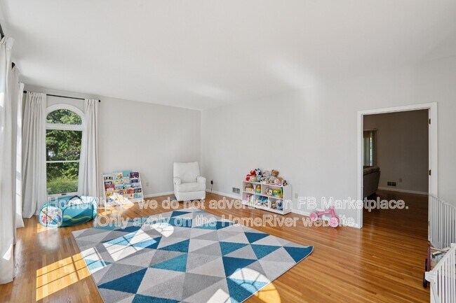 Foto del edificio - 3 Ethel Ct