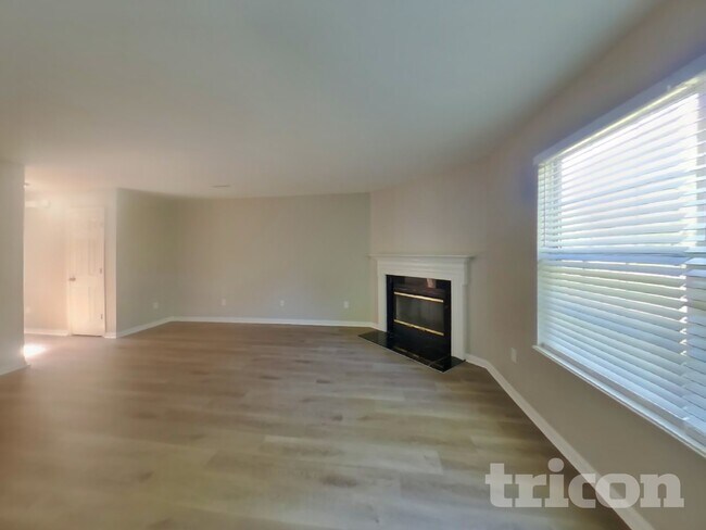 Foto del edificio - 13600 Ayrshire Cir