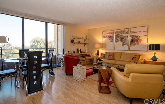 Building Photo - 24055 Paseo Del Lago St