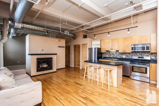 Foto del edificio - 420 S Clinton St