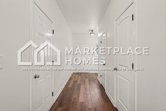 Building Photo - 6027 Oak Bend Ct