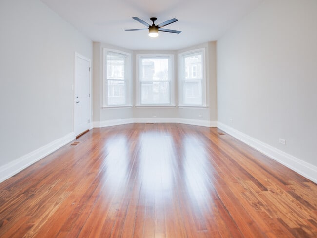 Building Photo - 3138 N Lawndale Ave