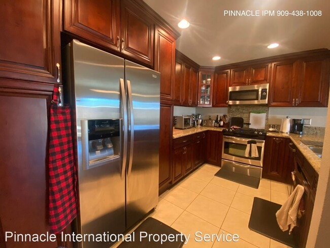 Building Photo - 3 br, 2 bath House - 13353 Beach Terrace D...