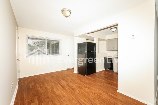 Foto del edificio - 5619 Shady Oak St