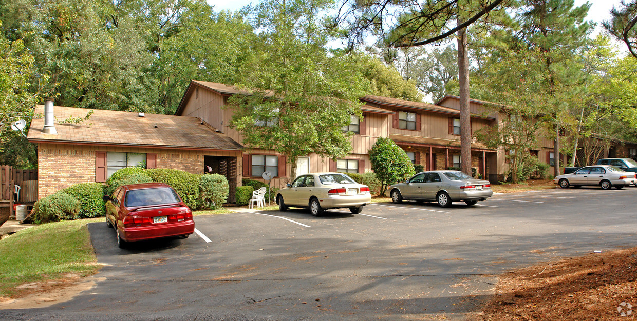 Building Photo - 2511 Old Bainbridge Rd
