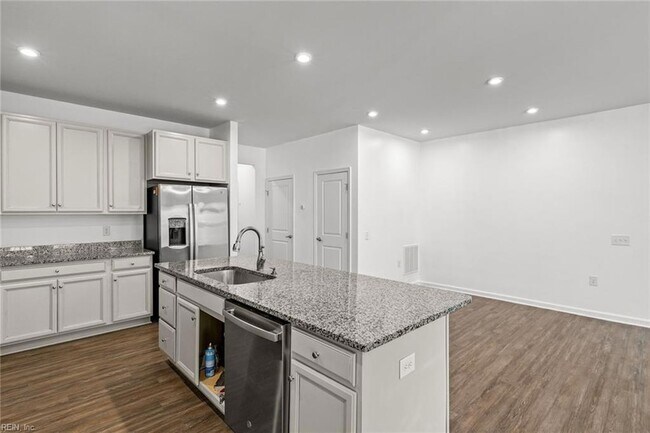 Foto del edificio - 109 Capeside Ct