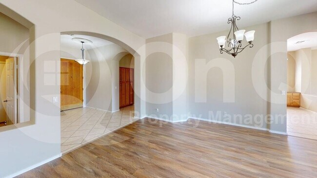 Foto del edificio - 770 W Cherrywood Dr