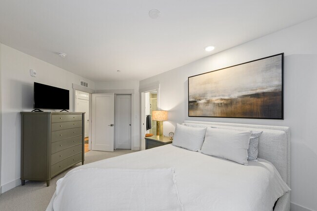 Foto del edificio - 144 Ski Idlewild Rd