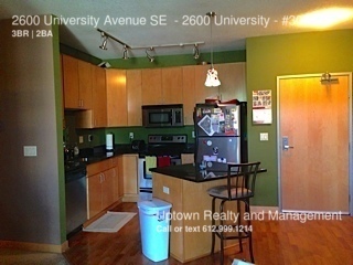 Building Photo - 2600 University Ave SE
