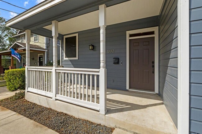 Foto del edificio - 5512 William Holland Ave