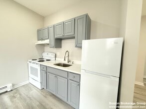 Building Photo - 9 Ruggles St