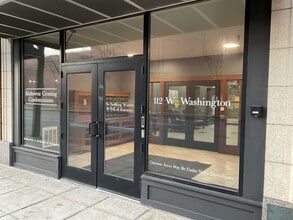 Building Photo - 112 W Washington Blvd