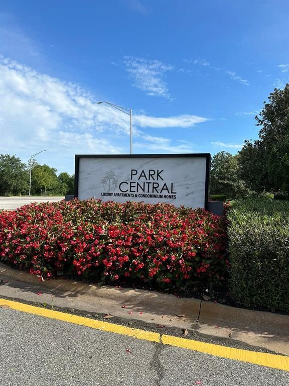 Foto del edificio - 5112 Park Central Dr