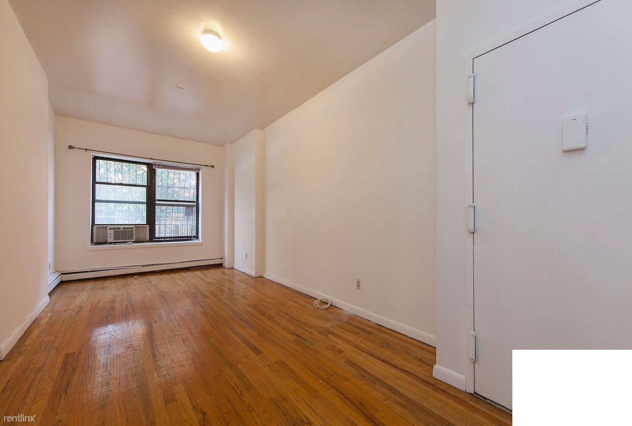 Primary Photo - 311 E 103rd St